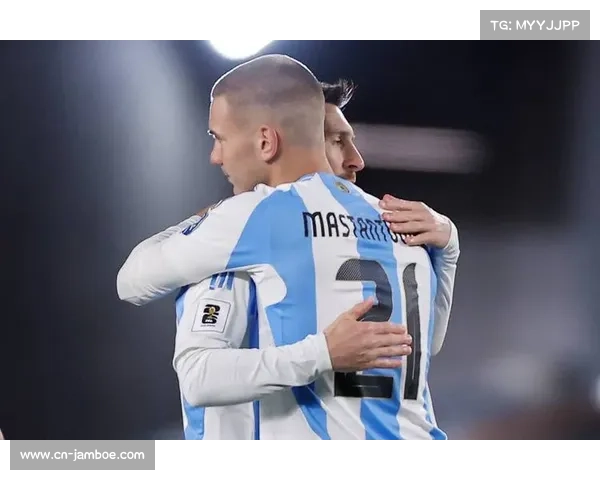 菲戈珍藏皇马与巴萨球衣 回忆辉煌岁月见证幸福人生 菲戈珍藏皇马与巴萨球衣 回忆辉煌岁月见证幸福人生