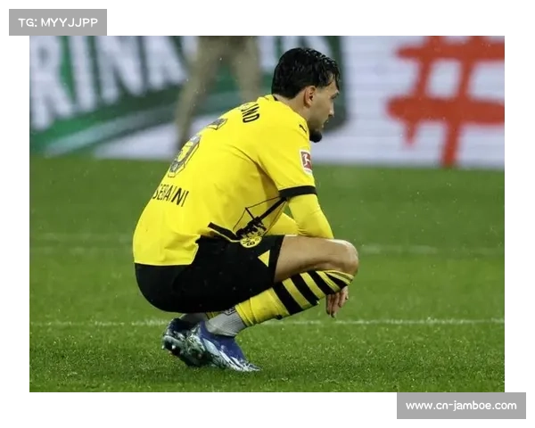 多特3-3斯图加特，翁达夫补时绝平戴帽