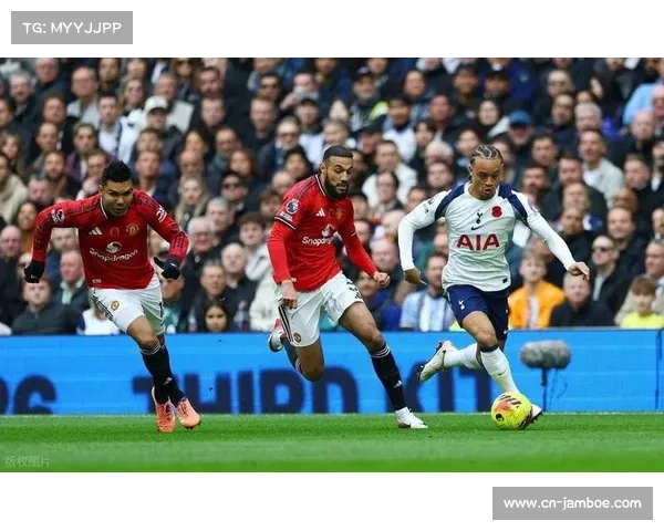 热刺2-2曼联，德里赫特读秒阶段头球绝平